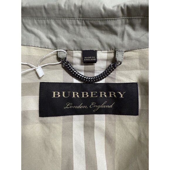 Burberry Beige Cotton Trench Coat With Button Closure & Belted Back - Picture 6 of 16
